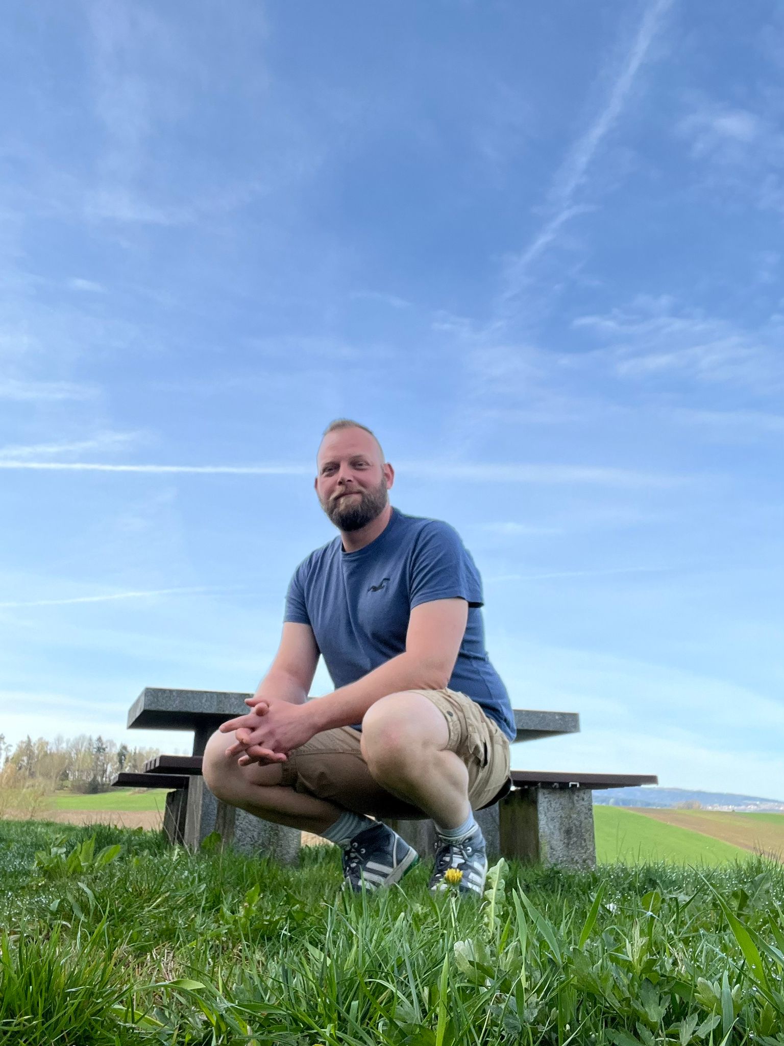 Richard Pfleger, erfahrener Gärtner und Inhaber der GartenPflegerei Landshut